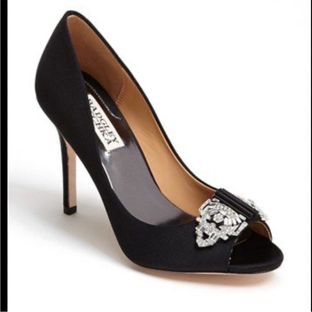 Badgley Mischka Davida satin Pump size 7.5 black peep toe crystal embellished